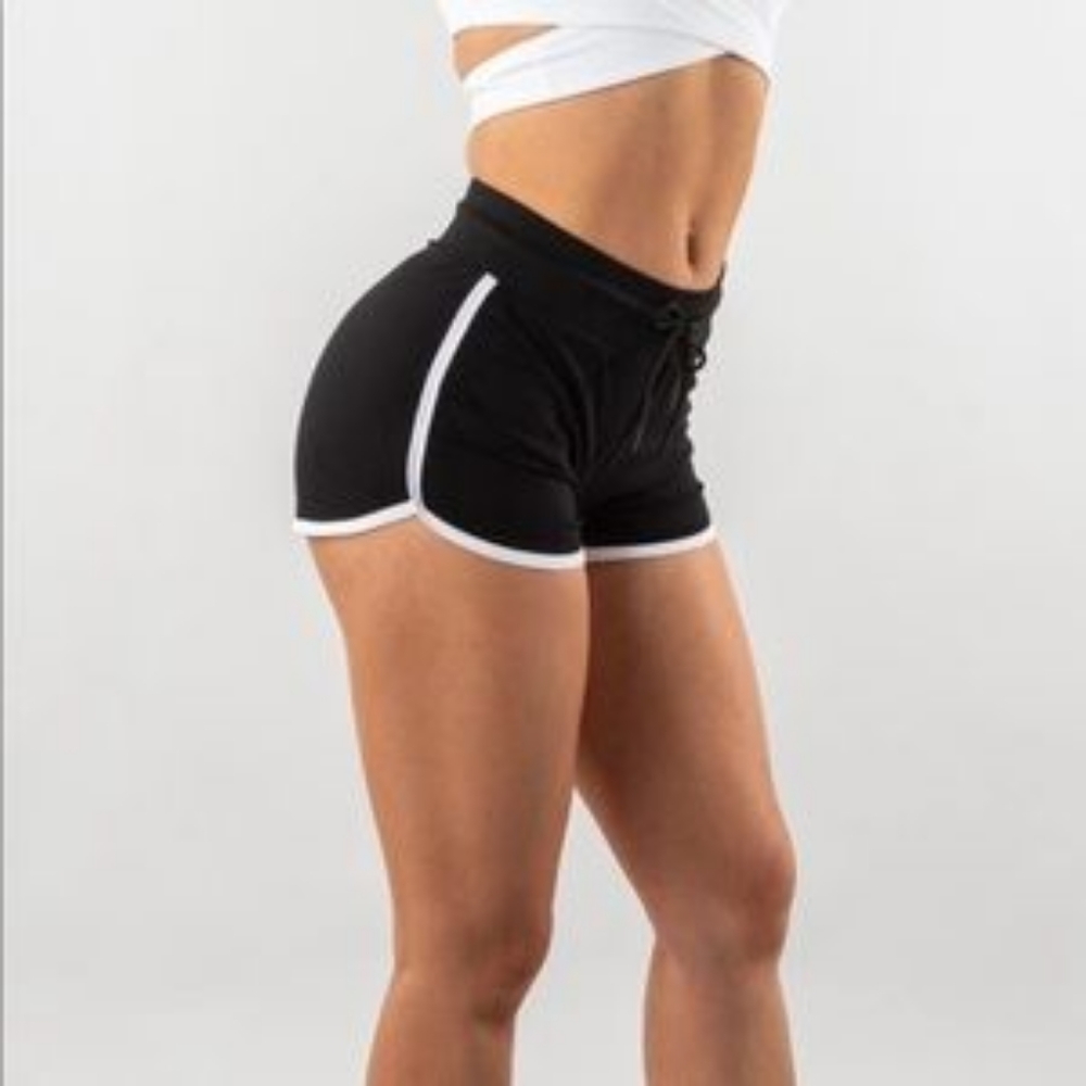 Curve Shorts
